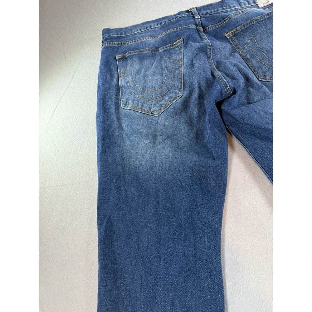 True Religion Jeans Mens Size 40 Blue Medium Wash Straight Leg Stretch Denim